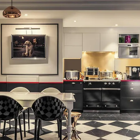 Mercure Opera Louvre Hotel 4*