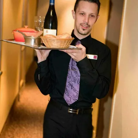 Mercure Opera Louvre Otel 4*