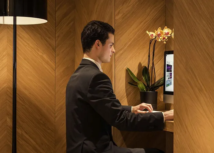 ホテル メルキュール オペラ ルーブル