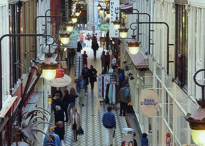 メルキュール オペラ ルーブル 4*