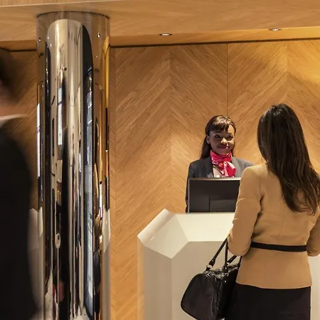 Hotel Mercure Opera Louvre Paris